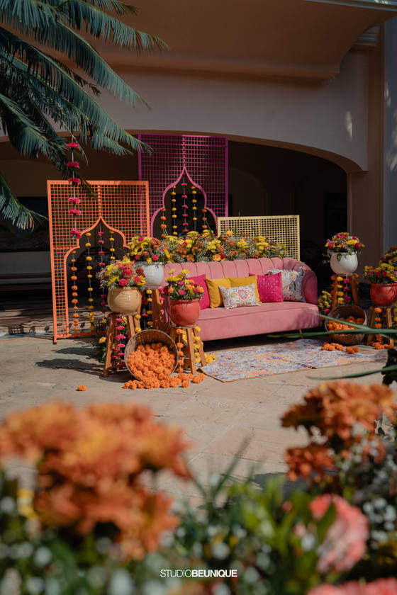 Palash & Jay: mehendi décor